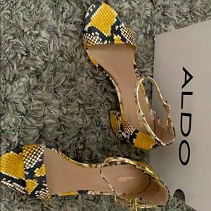 Aldo size 8.5 NEVER WORN